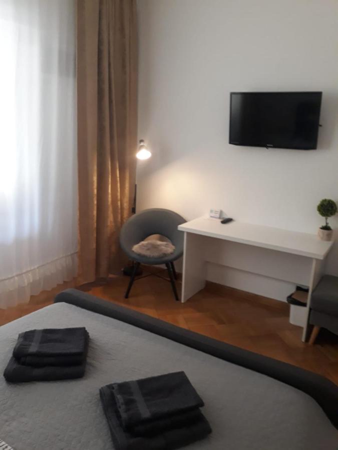 Nice Studio In Old Town Bucarest Exterior foto